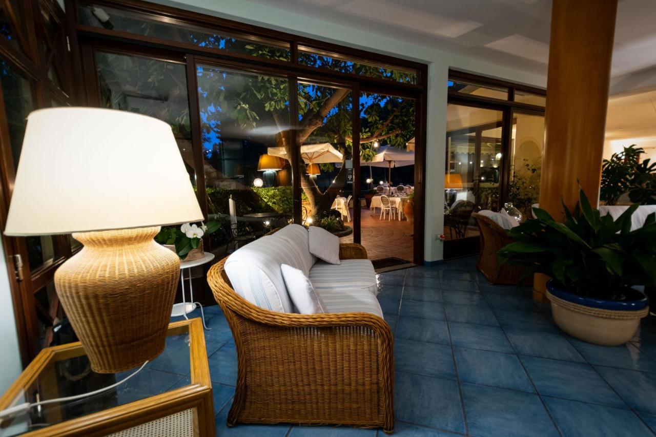 פטובאיה Hotel Anna מראה חיצוני תמונה